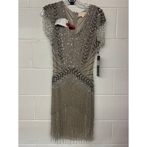 New Lara Sz 6 Silver Fringe Beaded Short Sleeve V-Neck Cocktail Party Mini Dress - Picture 4 of 10